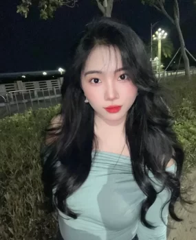 性瘾骚女胸大水多口活好可颜射