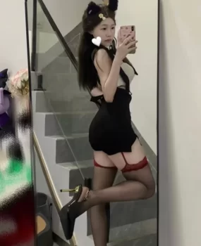 大学生妹妹兼职