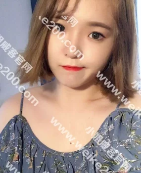 京城首席巨乳小萝莉回归，清新可爱胸器依然逼人！温柔可爱水灵灵的